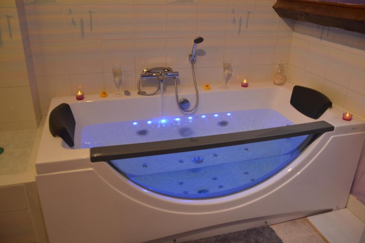 Hotel Le Train Des Reves Dracy-Saint-Loup Zewnętrze zdjęcie